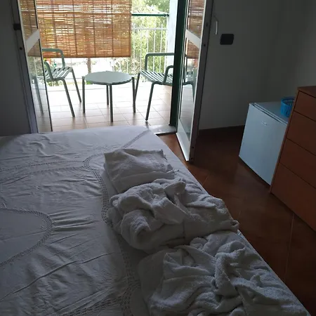 Affitta Peluso Oda ve Kahvaltı *